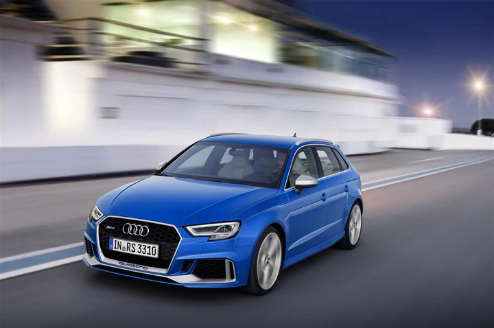 Audi RS3 SportbackMY 2017: immagini ufficiali