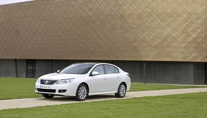 Renault Latitude