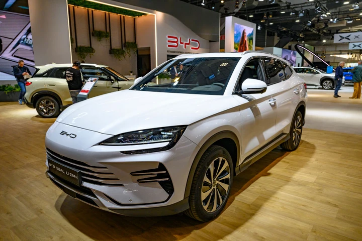 La conquista dell'Europa da parte delle auto cinesi: non ci sono solo le elettriche
