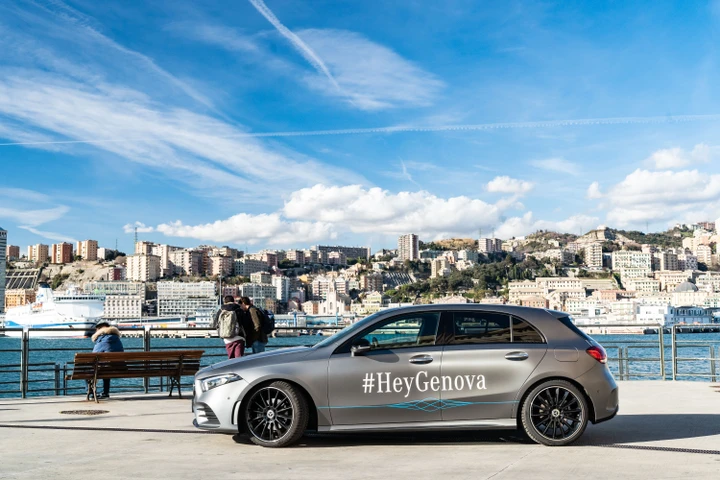 Mercedes-Benz, HeyGenova: alla scoperta del sistema MBUX