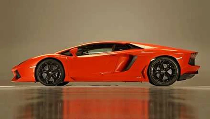 Lamborghini Aventador, non è più un segreto