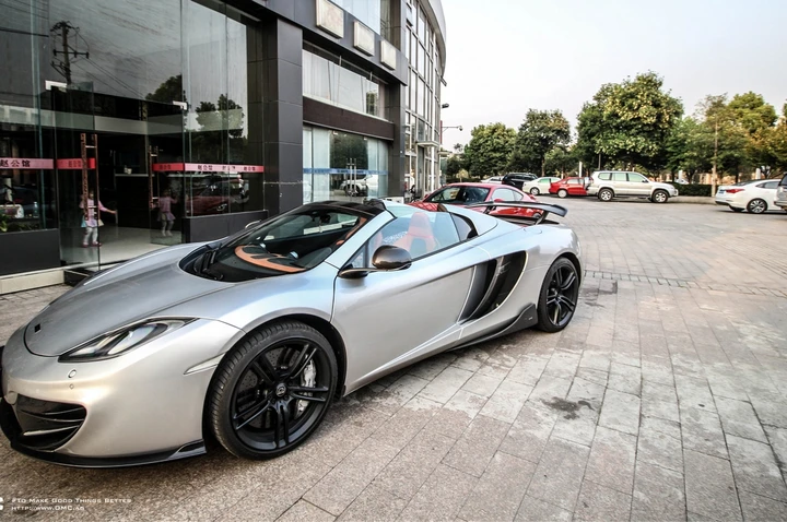 McLaren MP4-12C Spider by DMC: le foto ufficiali
