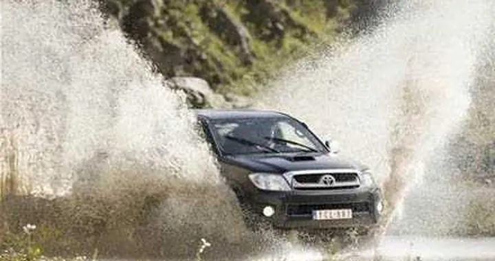 Vulcano islandese: aerei fermi, ma le Toyota no