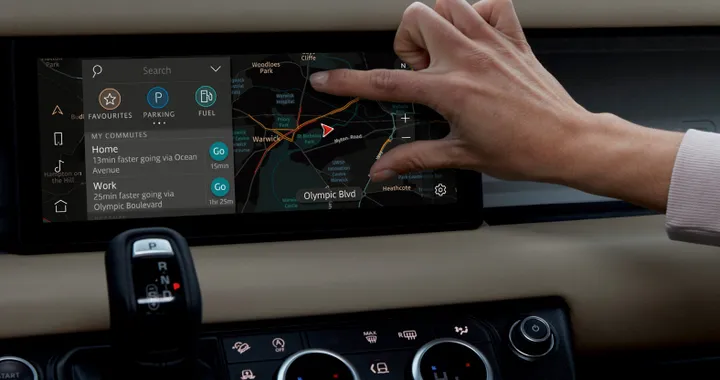 Land Rover Defender: la connettività dual eSIM presentata al CES 2020
