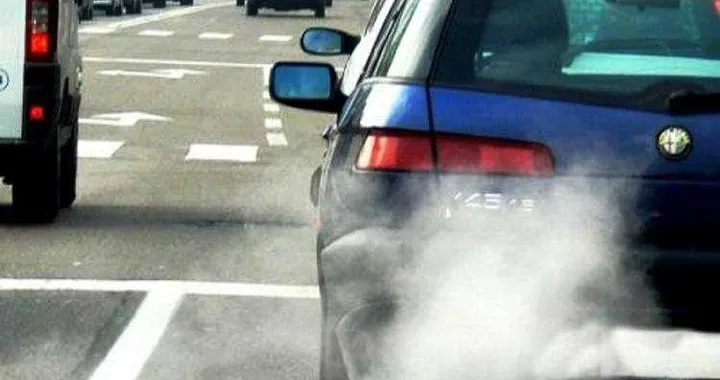Stop alle domenica senz'auto fino all'inverno