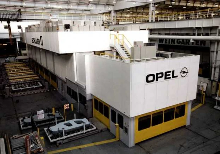 Opel: General Motors potrebbe vendere il marchio tedesco