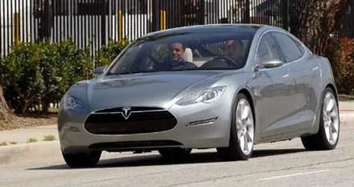 Tesla Model S: arrivano gli aiuti di Obama