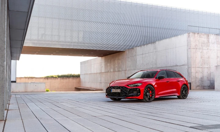 Nuova Audi RS 5: la prima PHEV high performance di Audi Sport
