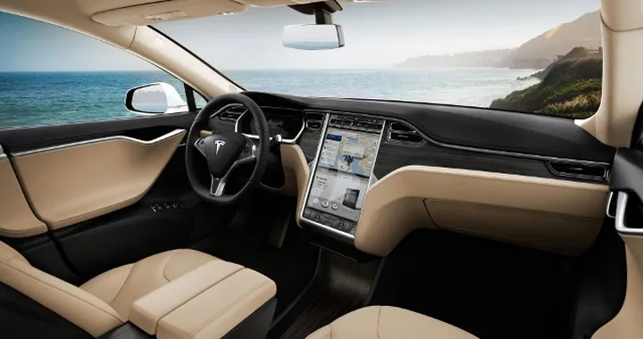 Tesla in Borsa supera anche General Motors