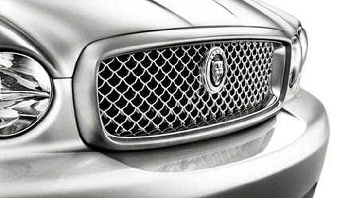 Jaguar: nel 2016 una berlina media