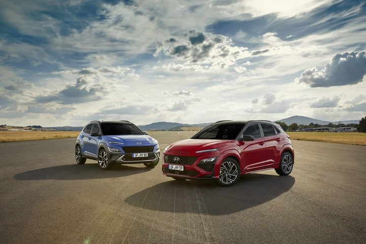 Hyundai Kona restyling 2021: nuovo design e motori ibridi