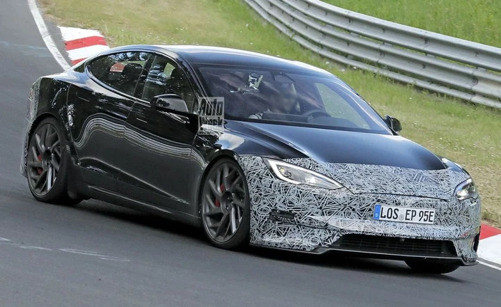 Tesla Model S: un'icona da rilanciare