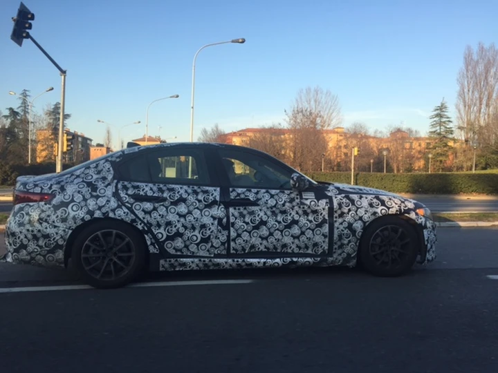 Nuova Alfa Romeo Giulia, test su strada