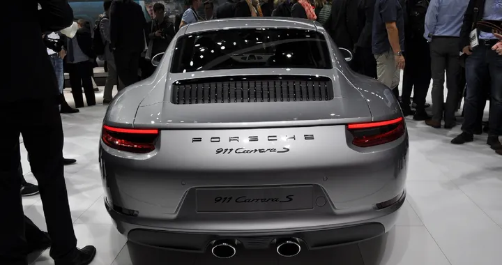 Porsche 911: il restyling 2016 a Francoforte