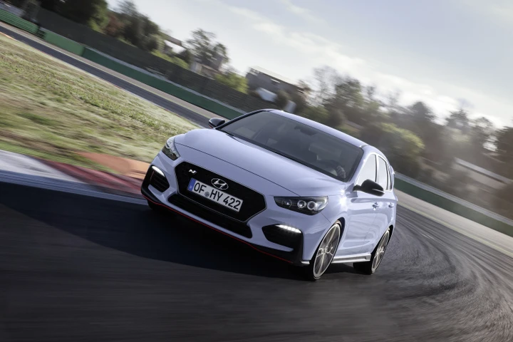 Hyundai i30N, primo contatto su strada e in pista