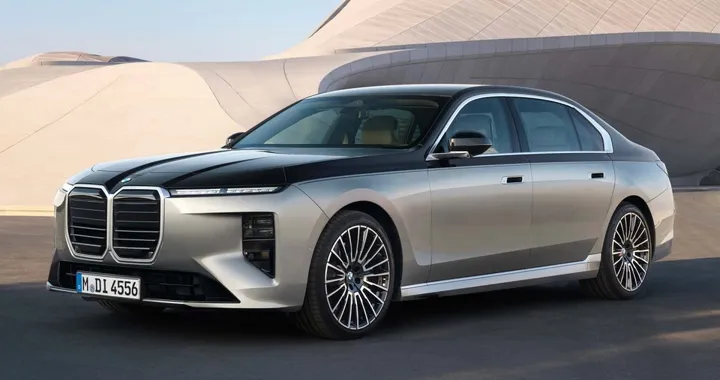 BMW Serie 7 2026: lusso hi-tech e autonomia fino a 700 km