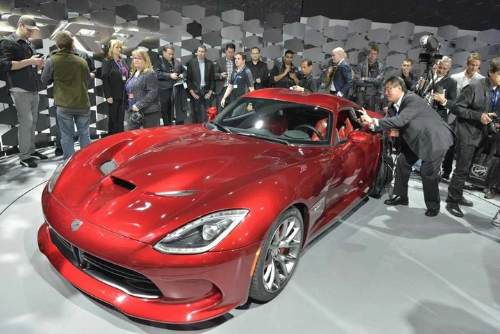 SRT Viper GTS