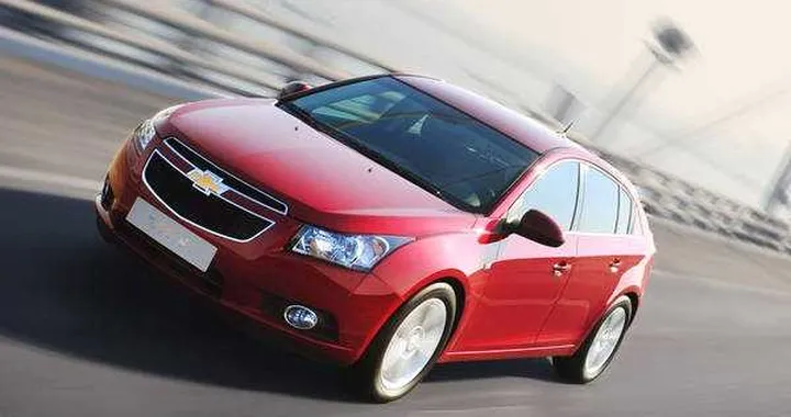 Chevrolet, arriva la Cruze 5 porte