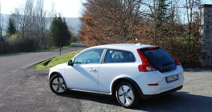 Volvo C30 Drive Start & Stop Model Year 2010, sicura e pulita