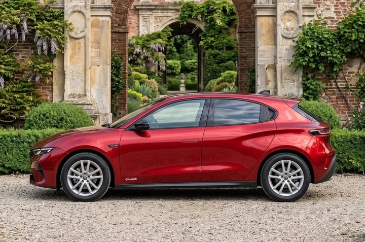 Nuova Alfa Romeo Giulietta 2027: il render che riaccende i sogni degli appassionati