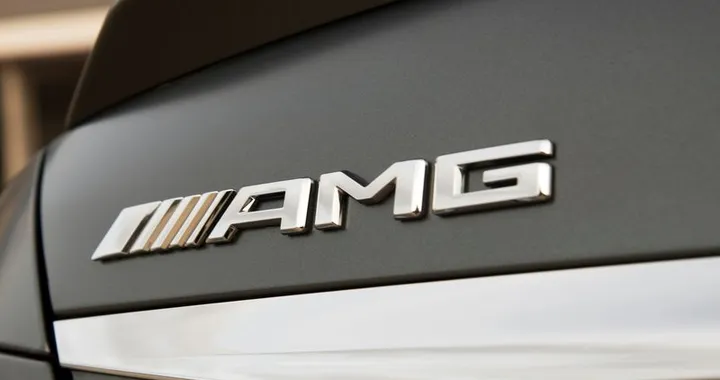 Mercedes CLS: porterà al debutto il motore ibrido AMG