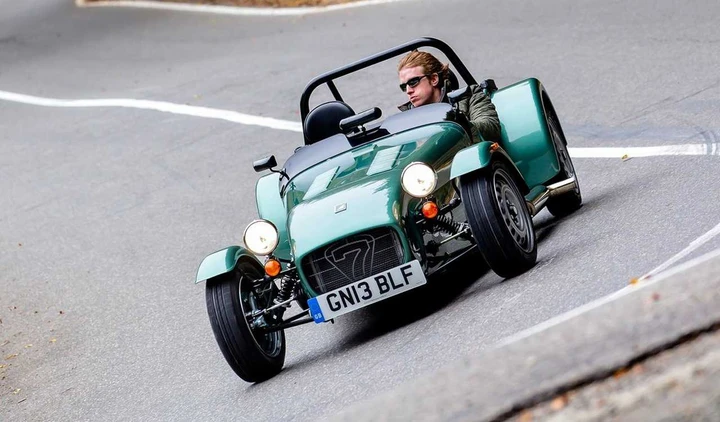 Caterham Seven 160: entry-level senza compromessi