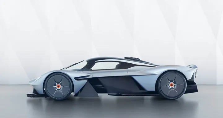 Aston Martin Valkyrie: 1.145 CV di potenza britannica