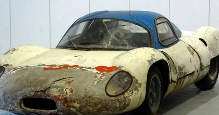 Costin Nathan Works, un ammasso di lamiere venduto ad 83mila euro