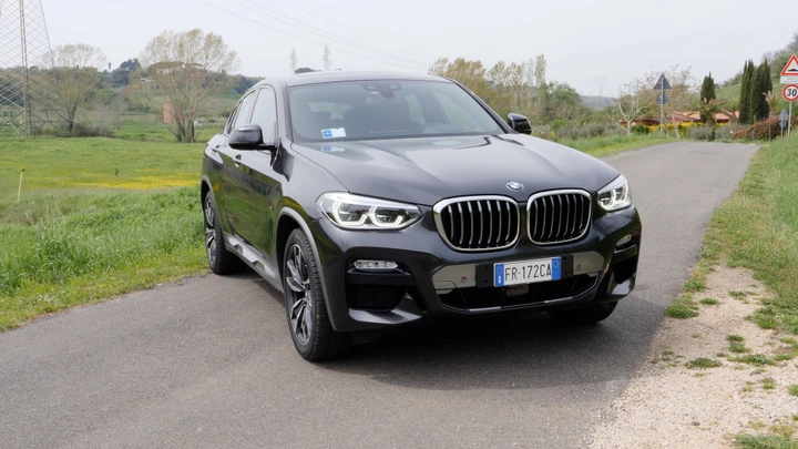 BMW X4: la prova su strada