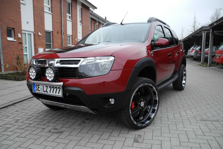 Dacia Duster di LZParts