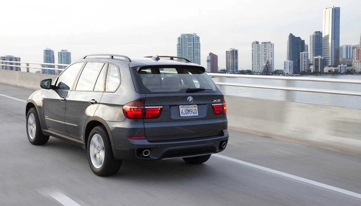 BMW X5 2010, nuove immagini