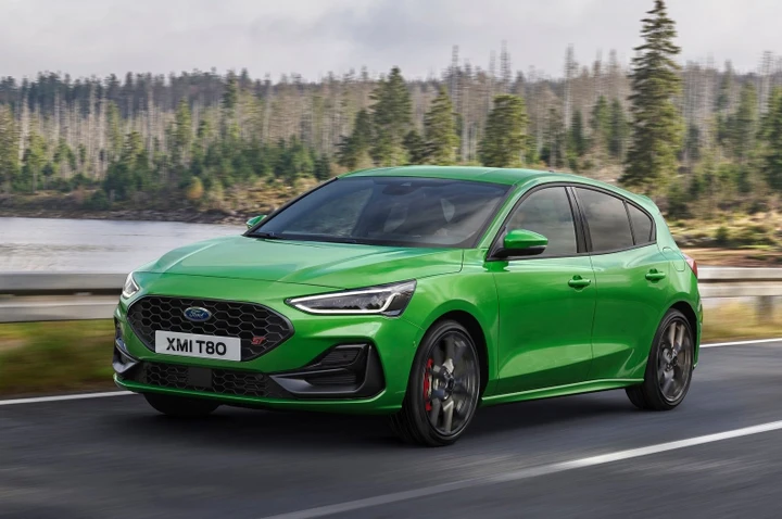 10 auto sportive economiche