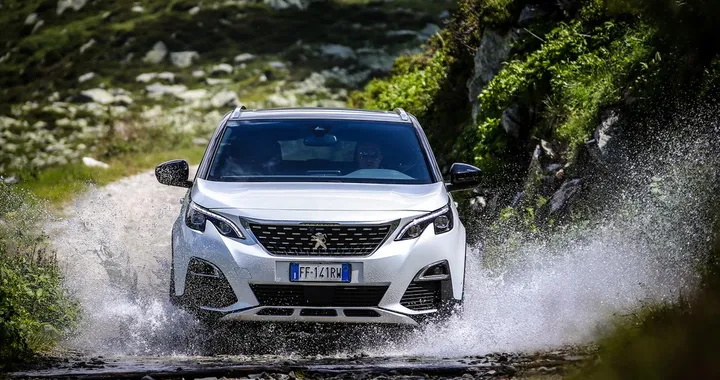 Peugeot: a Courmayeur per testare l’Advanced Grip Control