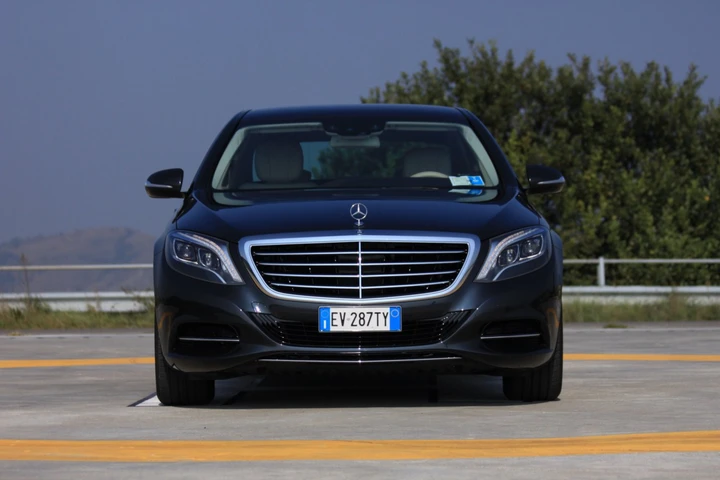 Mercedes-Benz Classe S 300 BlueTec Hybrid: la prova su strada
