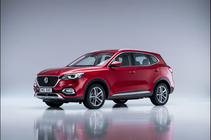 MG EHS Plug-in Hybrid 2021: immagini ufficiali