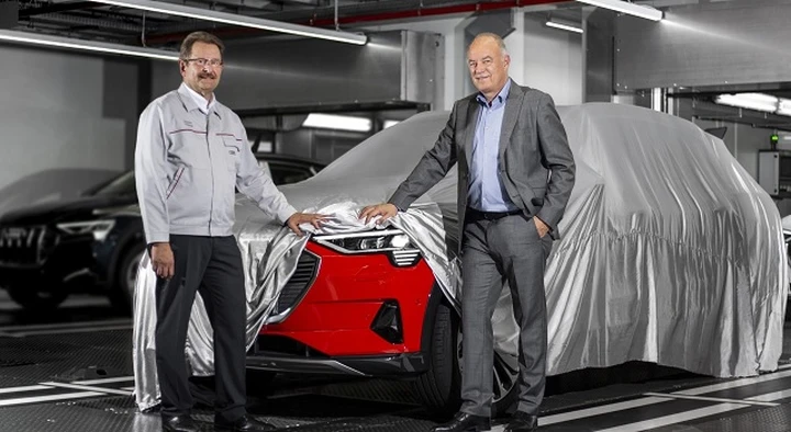 Audi e-tron: prodotto il primo esemplare
