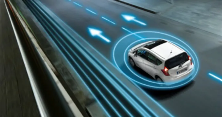 Nissan Note: vacanze sicure con il Lane Departure Warning