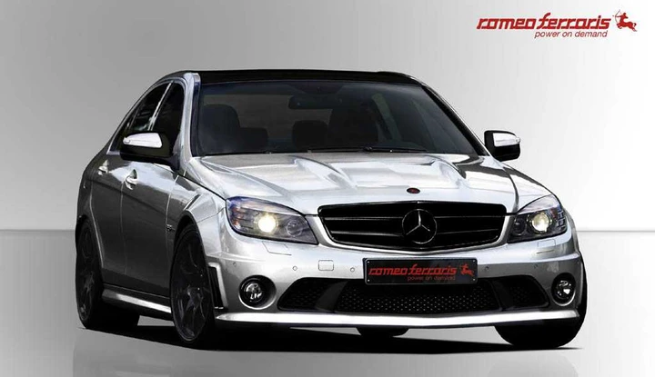 Mercedes Classe C63 AMG by Romeo Ferraris