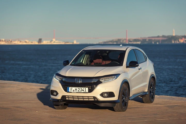 Nuova Honda HR-V SPORT: le immagini ufficiali