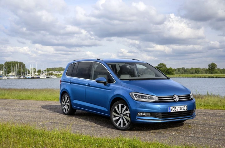 Volkswagen Touran 2015: la monovolume si rinnova