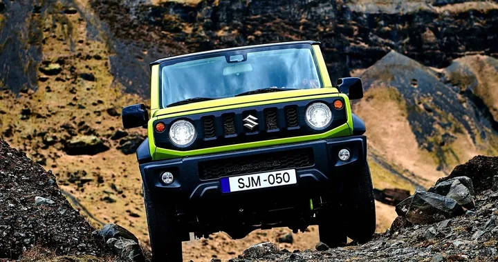 Nuova Suzuki Jimny 2023: 5 porte e ibrida