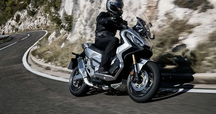 Honda X-ADV 2017: una rivoluzione su due ruote