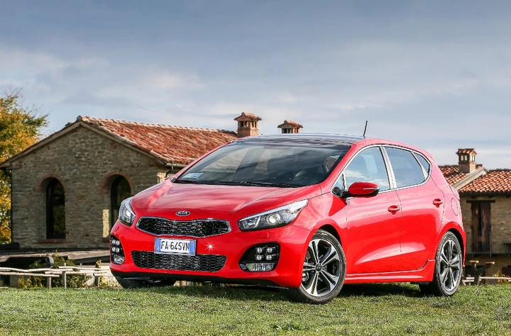 Nuova Kia Cee'd 2016: pronta al debutto