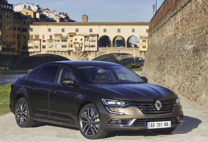 Renault Talisman: primo contatto