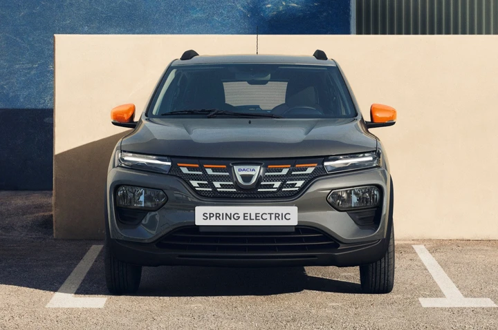 Dacia Spring 2021: immagini ufficiali