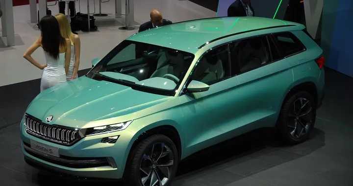 Skoda VisionS al Salone di Ginevra 2016