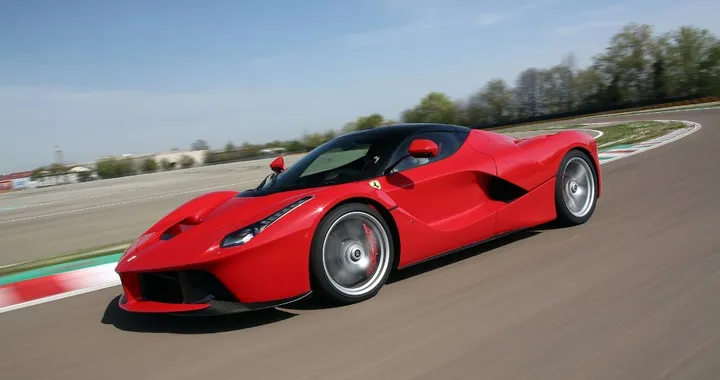 Ferrari: confermata LaFerrari Spider
