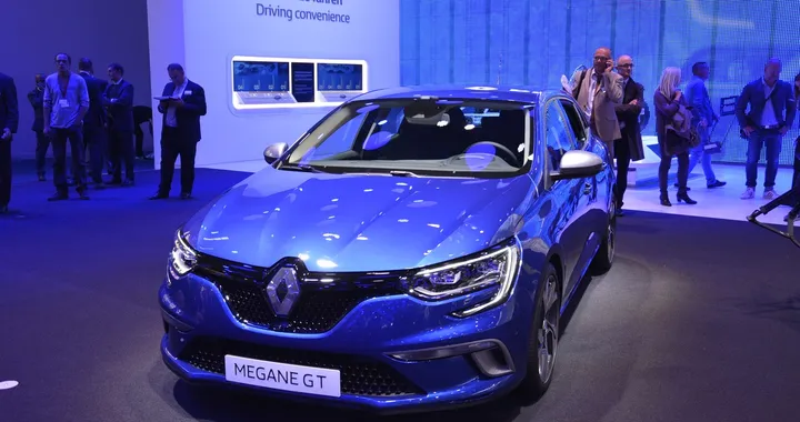 Francoforte: Renault Megane 2016, lo stile per distinguersi
