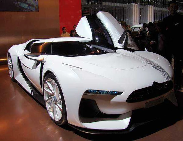 GTbyCitroen: la show car del Double Chevron sarà al Carnevale di Venezia