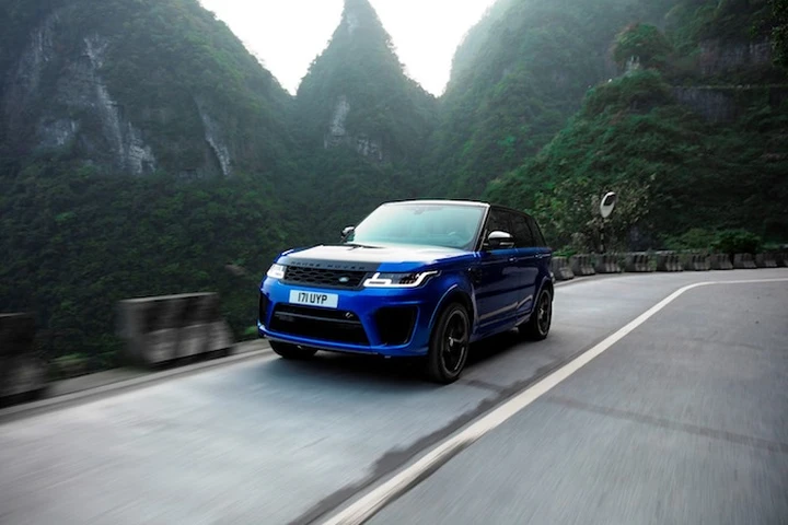 Range Rover Sport SVR: record sulla Tianmen Road